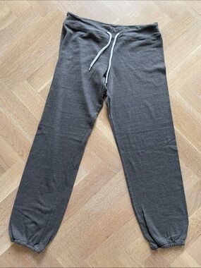 Monrow pants size large